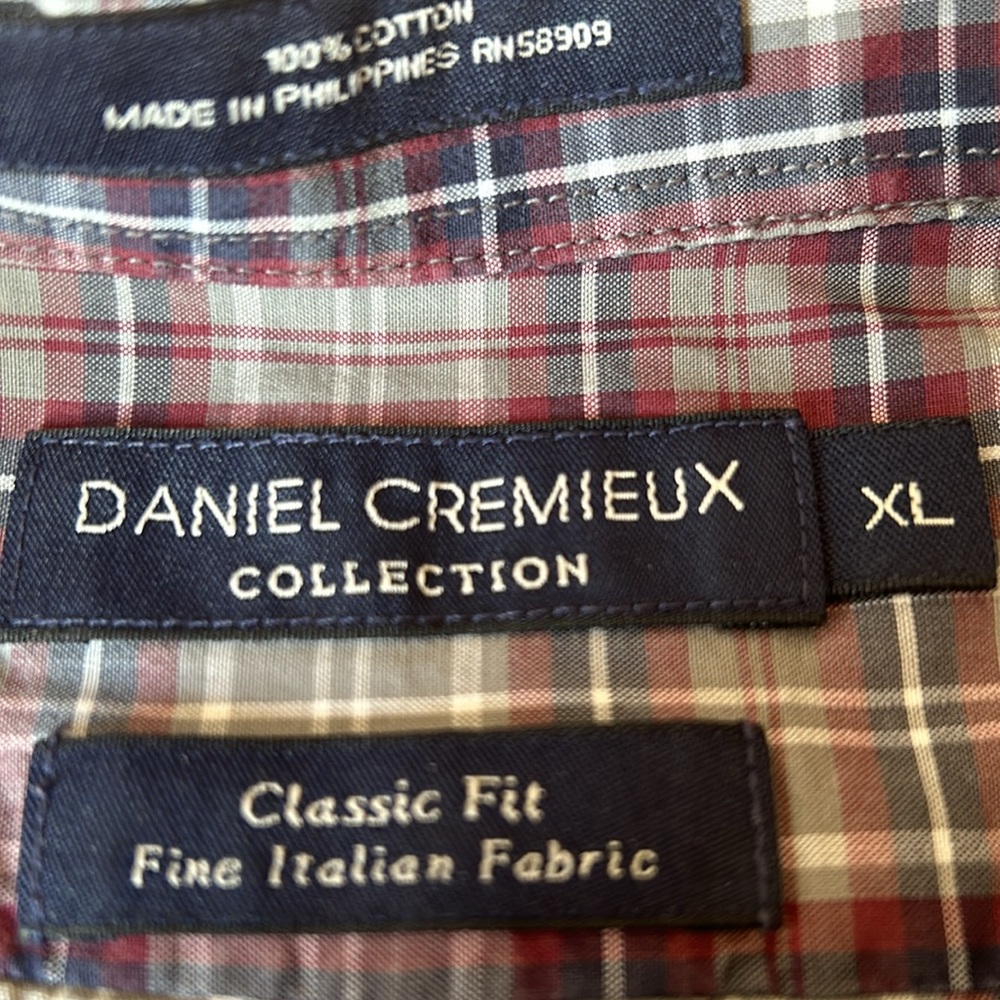 2 Daniel Cremieux shirts - Picture 2 of 5